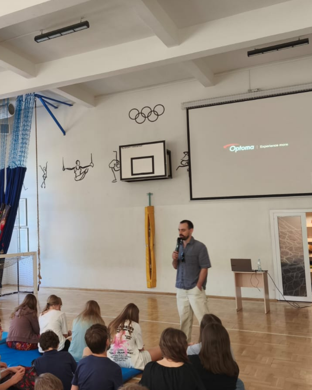 Uczniowie podczas warsztatów z edukacji finansowej